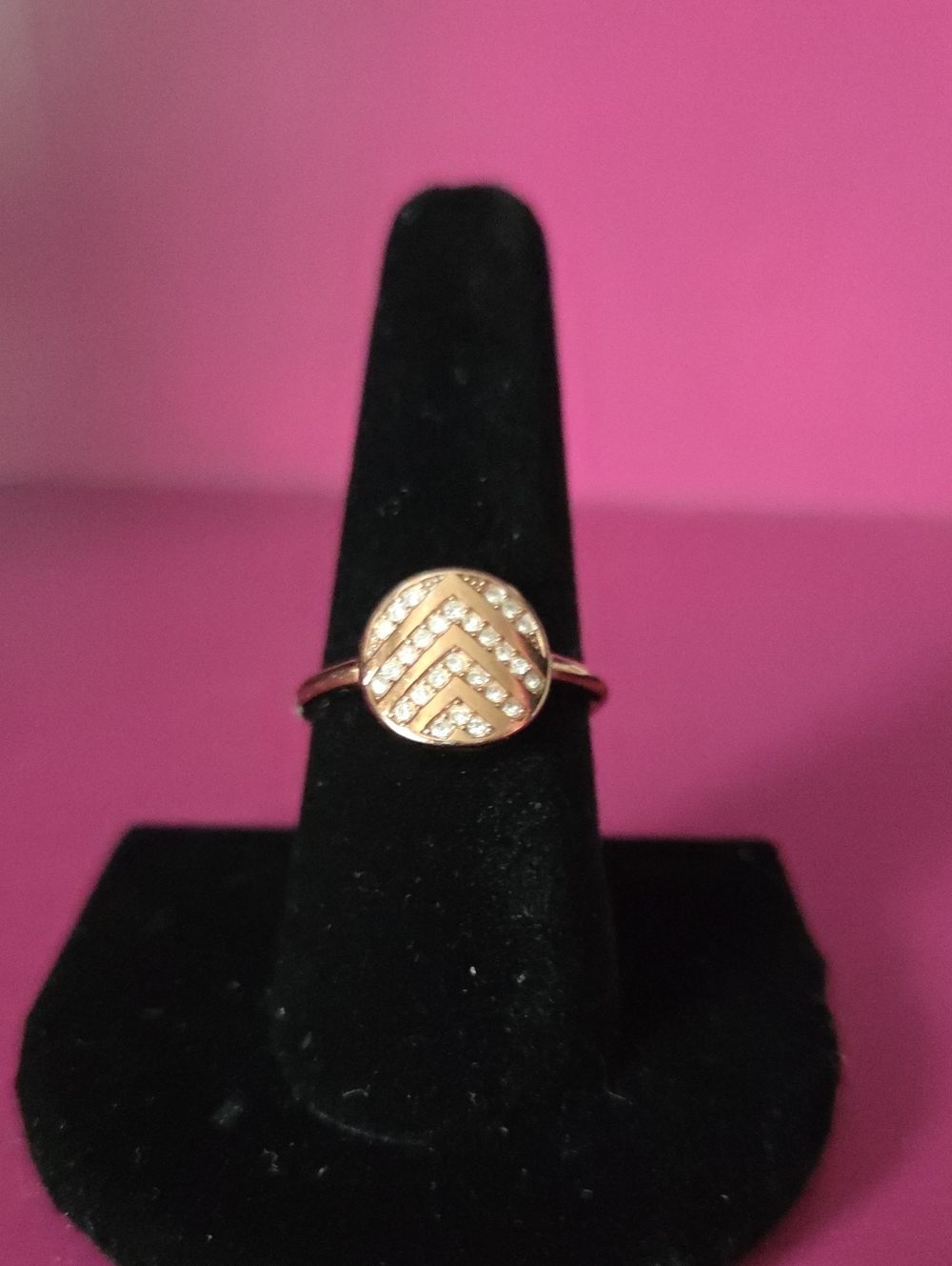 Fossil Rose Gold-Tone Stainless Steel Pavé Chevron Ring Size 7.75